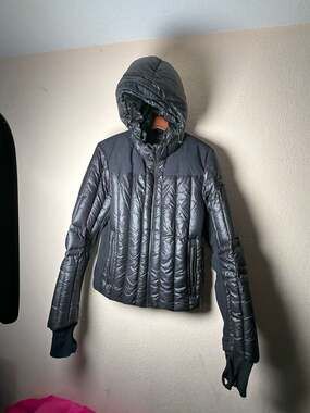 Prada SGJ283 Hooded Down Puffer Jacket Black Size 48